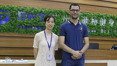 时隔五年卡塔尔客户再次来丝瓜下载APP采购健身器材